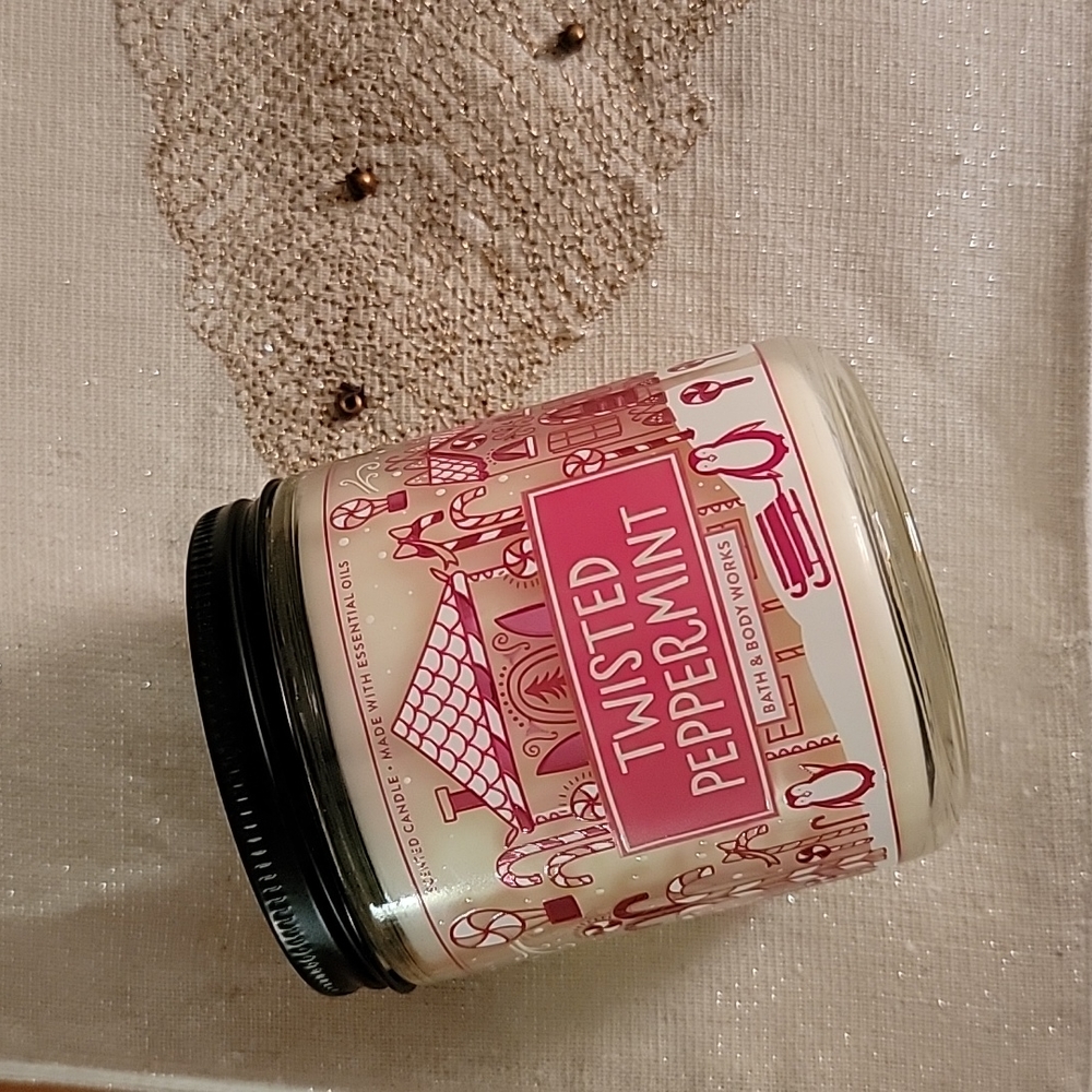 Bath & BodyWorks Candle